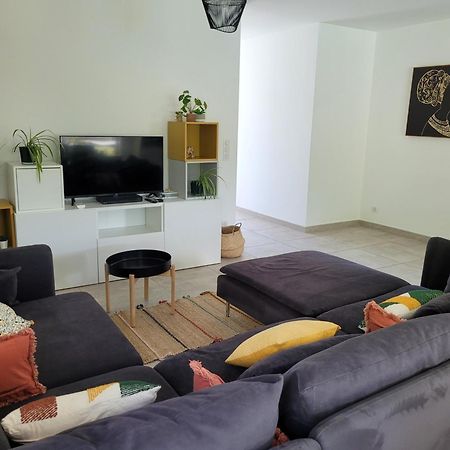La Villa Des Papillons De Dugradus Ομπενά Εξωτερικό φωτογραφία