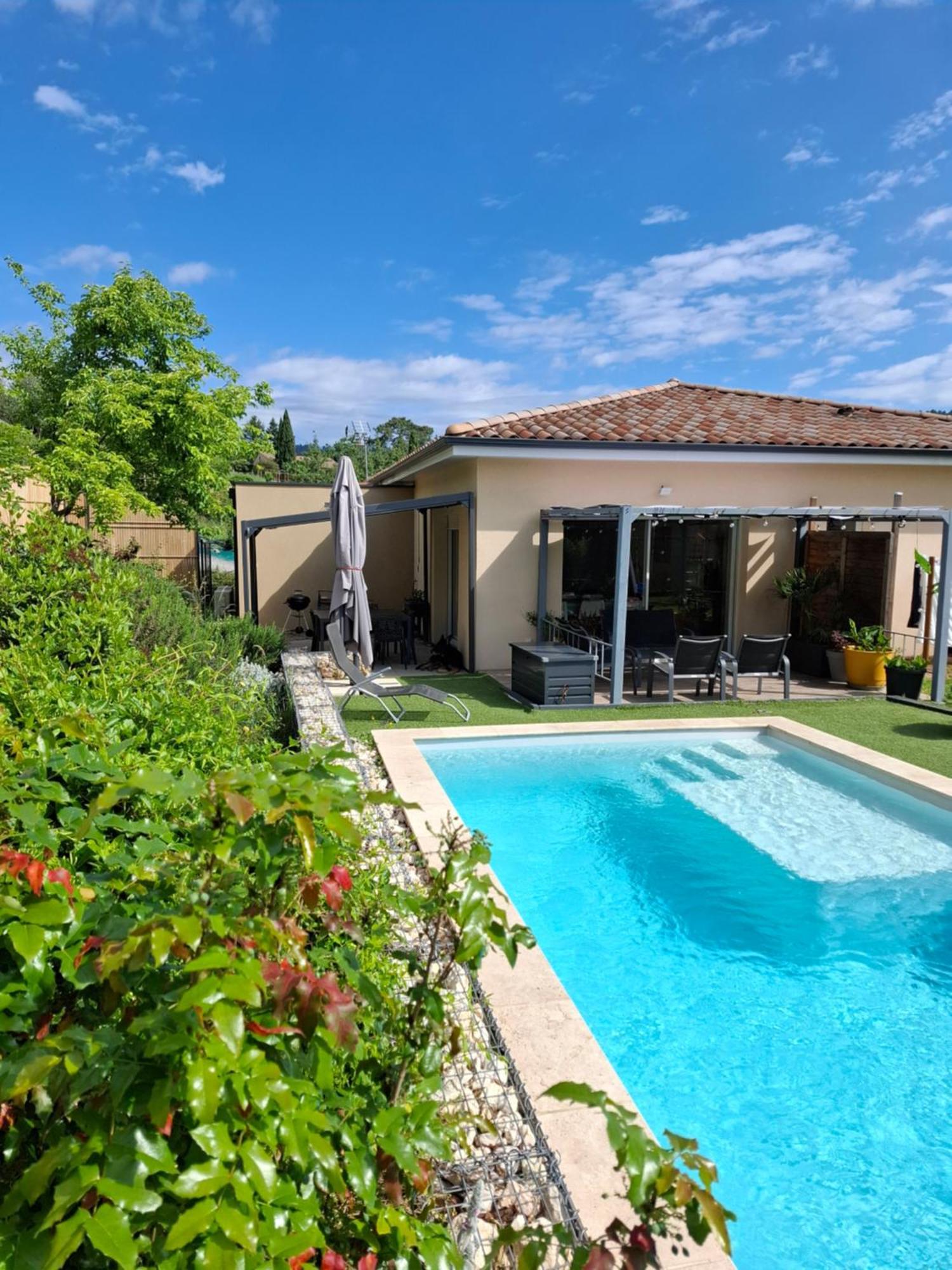 La Villa Des Papillons De Dugradus Ομπενά Εξωτερικό φωτογραφία