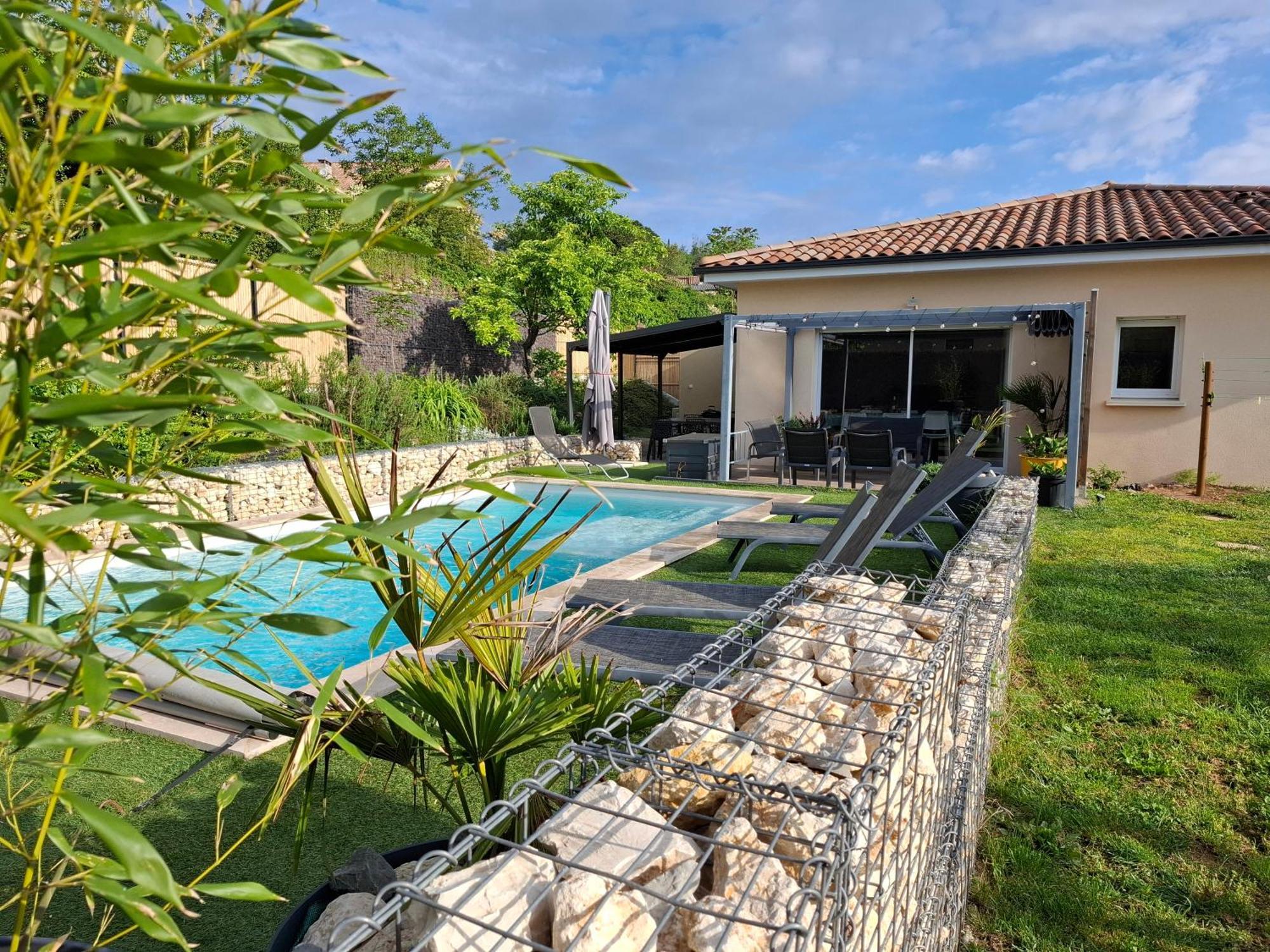 La Villa Des Papillons De Dugradus Ομπενά Εξωτερικό φωτογραφία